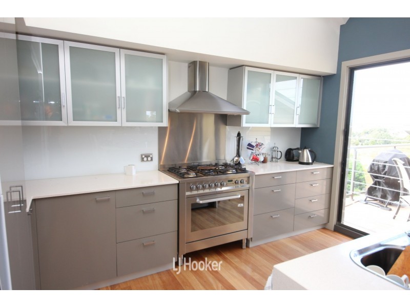 4 Augusta Point, Tallwoods Village NSW 2430