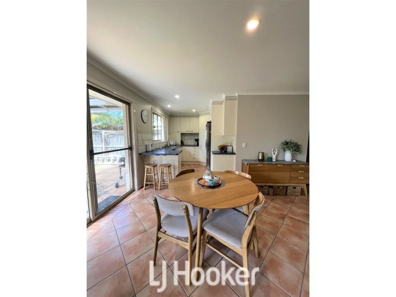 8/2 James Foster Drive, Hallidays Point NSW 2430