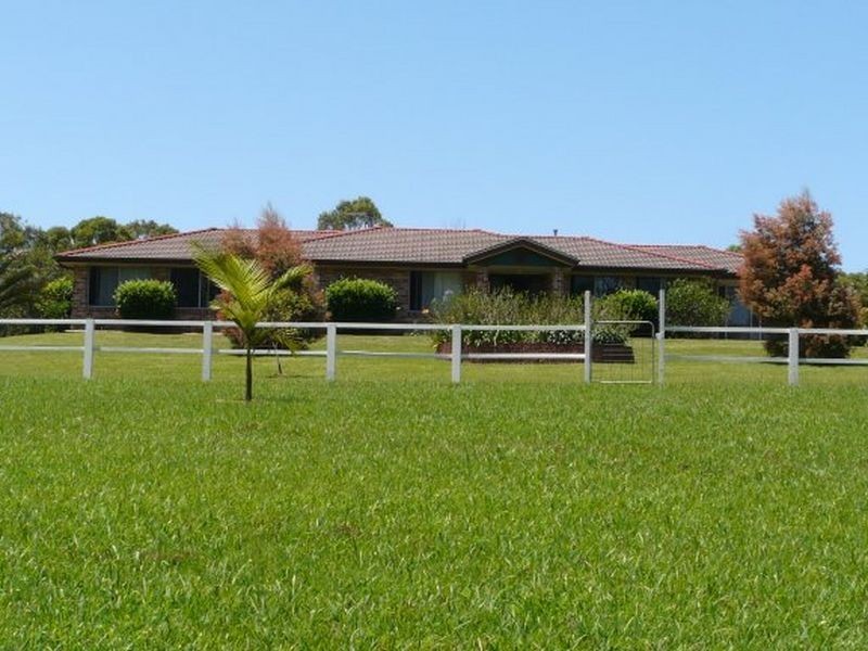 7 Majestic Place, Diamond Beach NSW 2430