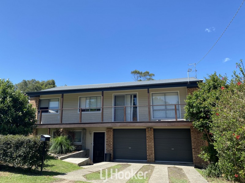 33 Anniversary Drive, Diamond Beach NSW 2430