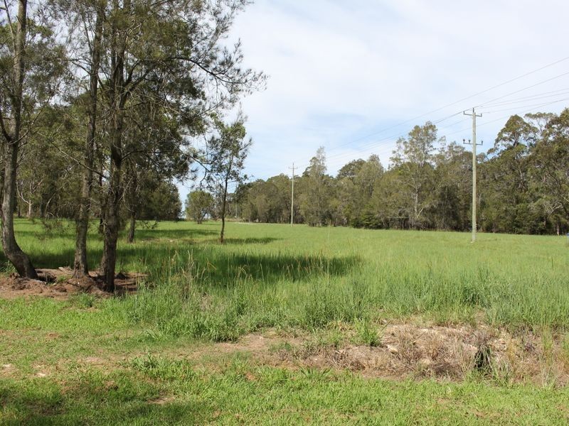 13A Woodlands Drive, Hallidays Point NSW 2430