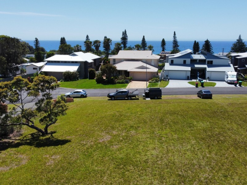 68 Anniversary Drive, Diamond Beach NSW 2430