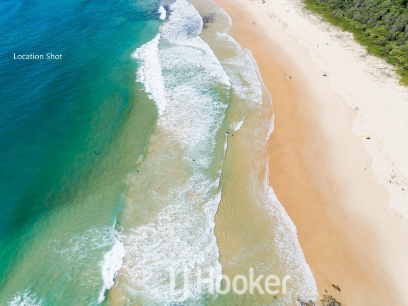 15 Main Street, Black Head NSW 2430