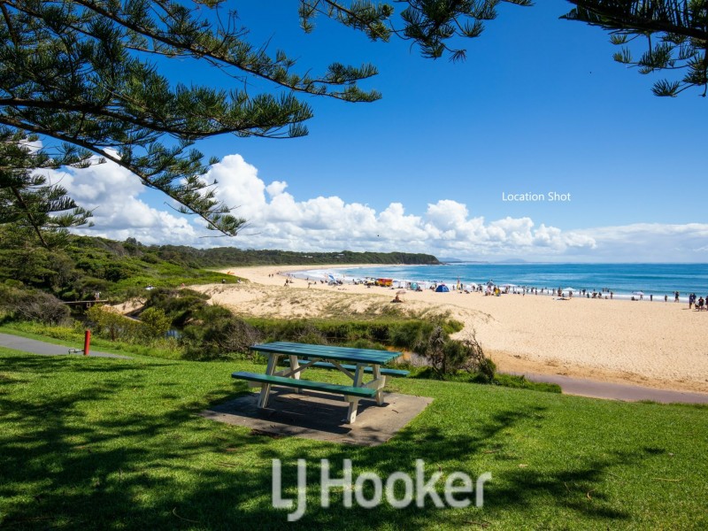 15 Main Street, Black Head NSW 2430