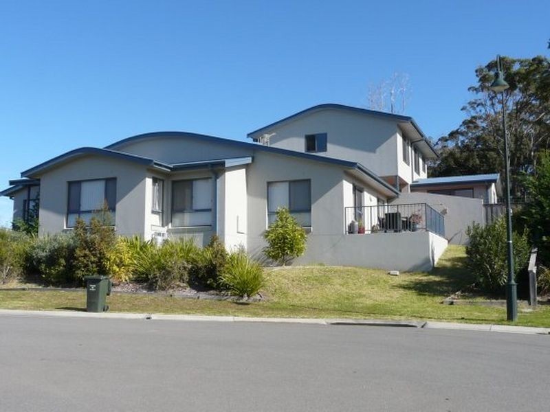 1/2 Lilly Pilly Court, Hallidays Point NSW 2430