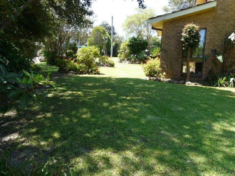 7 Scenic Avenue, Hallidays Point NSW 2430