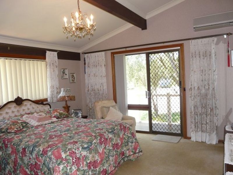 7 Scenic Avenue, Hallidays Point NSW 2430