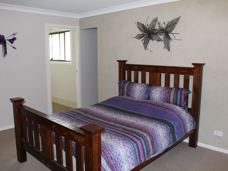 14 Greenview Drive, Hallidays Point NSW 2430