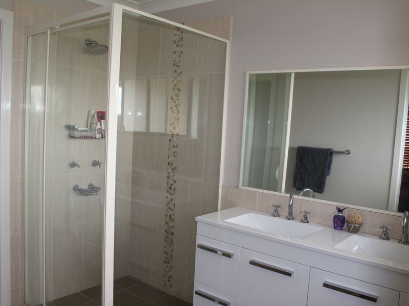 14 Greenview Drive, Hallidays Point NSW 2430