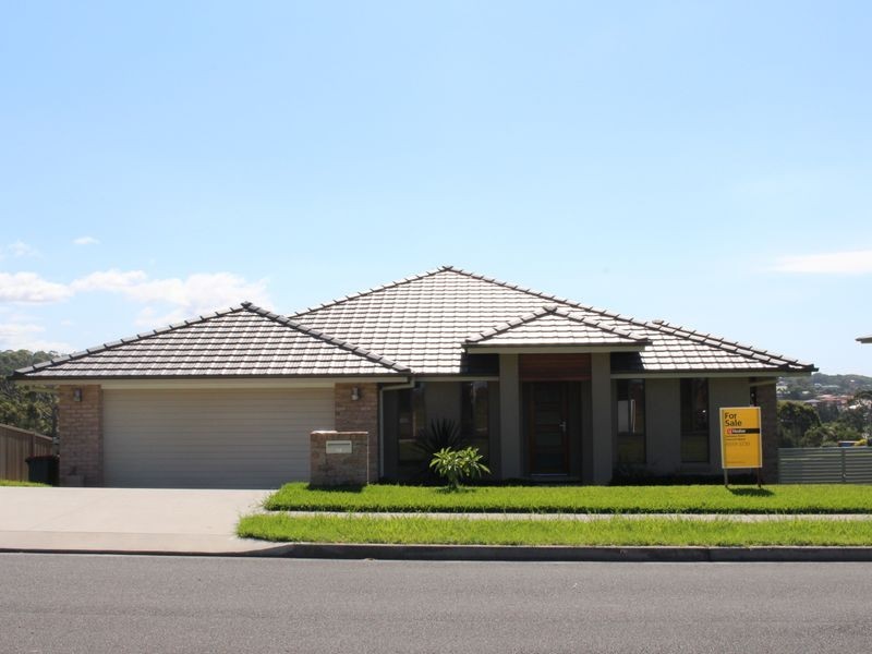14 Greenview Drive, Hallidays Point NSW 2430