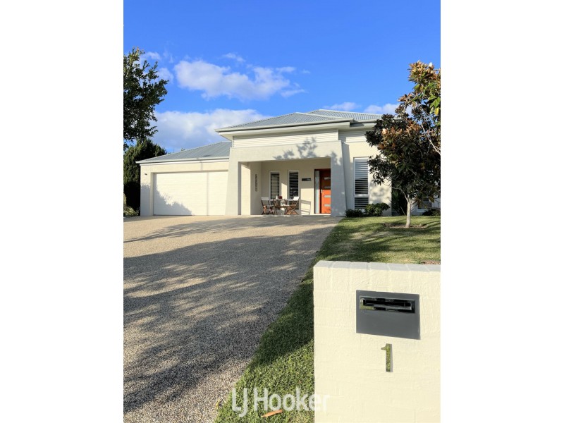 1 Lake View Way, Tallwoods Village NSW 2430
