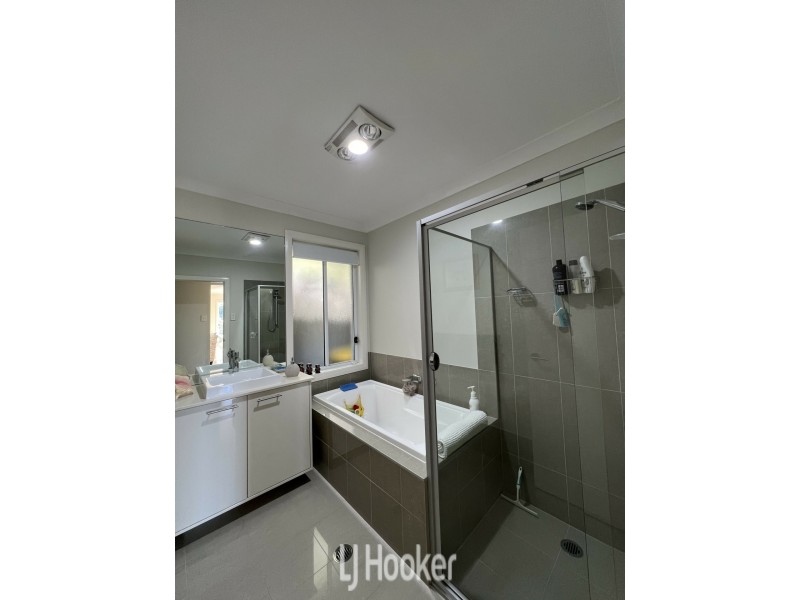 1 Lake View Way, Tallwoods Village NSW 2430