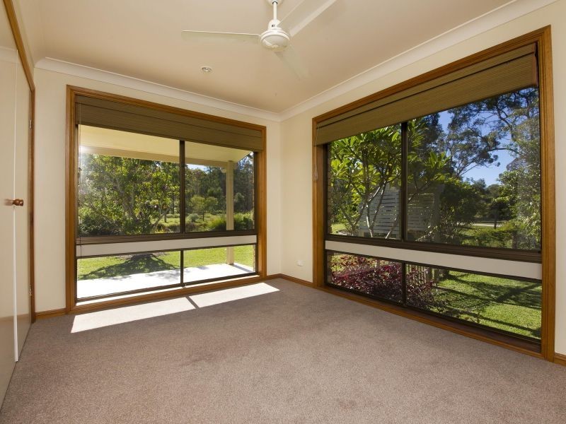 17 Woodlands Drive, Hallidays Point NSW 2430