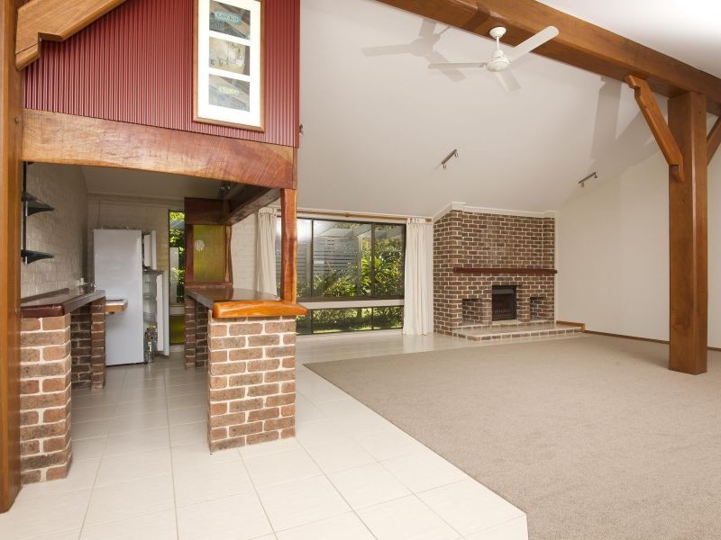 17 Woodlands Drive, Hallidays Point NSW 2430