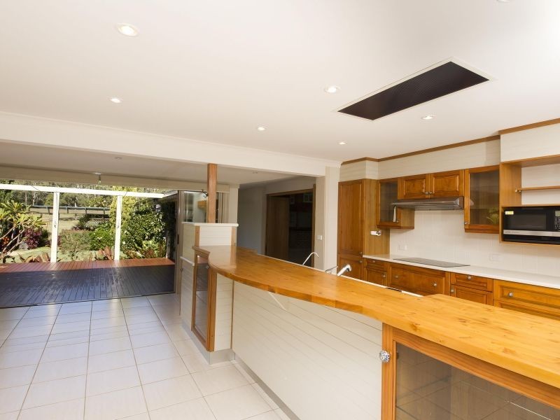 17 Woodlands Drive, Hallidays Point NSW 2430