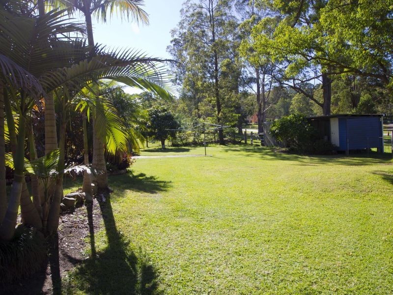 17 Woodlands Drive, Hallidays Point NSW 2430