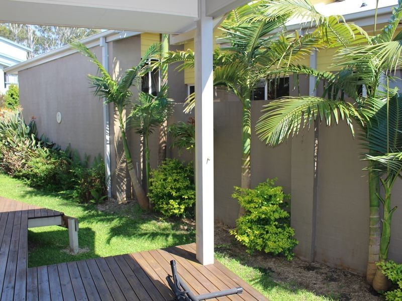 2/1 Lilly Pilly Place, Hallidays Point NSW 2430