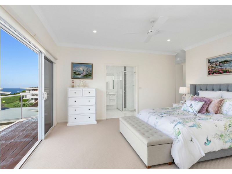 6 Myalup Court, Red Head NSW 2430