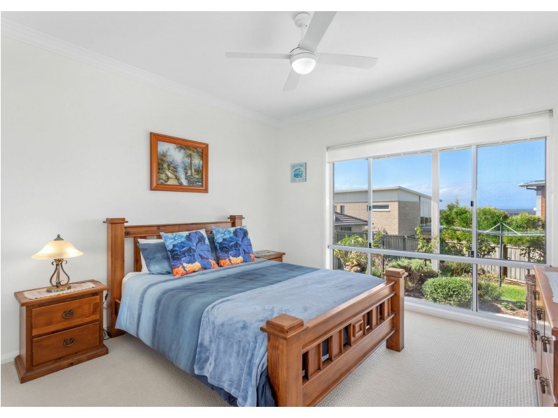 6 Myalup Court, Red Head NSW 2430