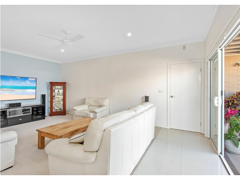 6 Myalup Court, Red Head NSW 2430