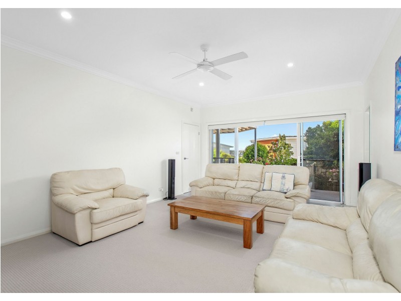 6 Myalup Court, Red Head NSW 2430
