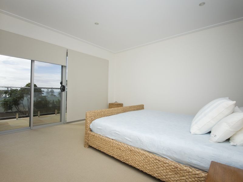 1/37 High Street, Black Head NSW 2430