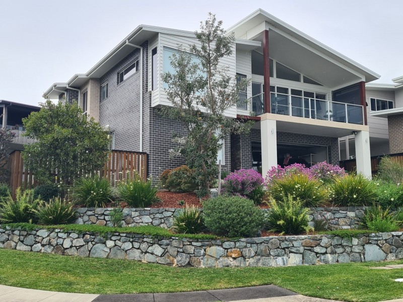 2 Noosa Crescent, Red Head NSW 2430