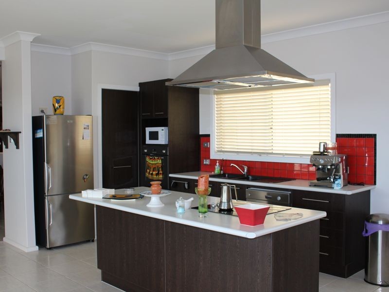 32 Emerald Drive, Diamond Beach NSW 2430