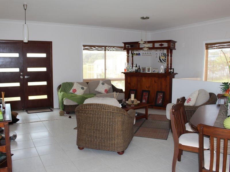 32 Emerald Drive, Diamond Beach NSW 2430