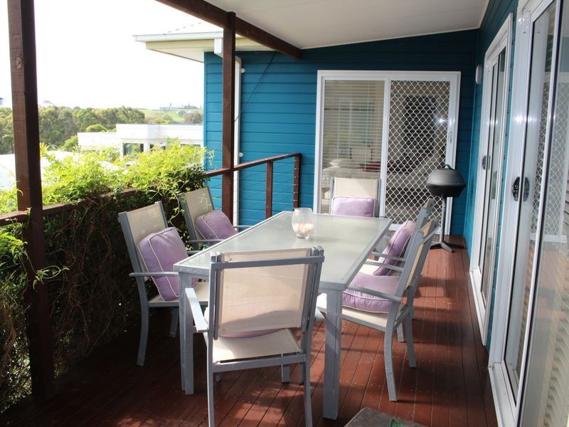 32 Emerald Drive, Diamond Beach NSW 2430