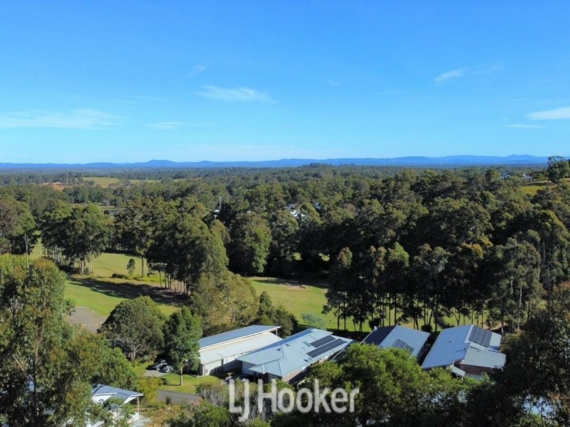 8 Barrington Crescent, Tallwoods Village NSW 2430
