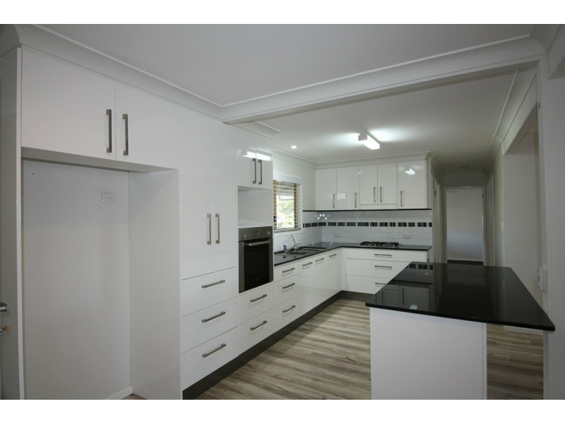 8 Anniversary Drive, Diamond Beach NSW 2430