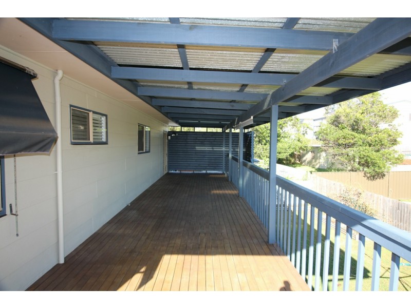 8 Anniversary Drive, Diamond Beach NSW 2430