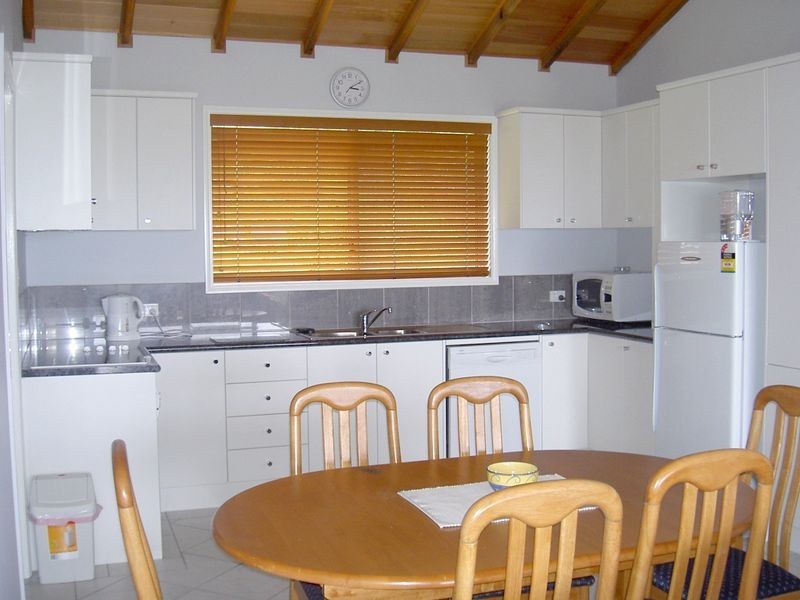 Hallidays Point NSW 2430