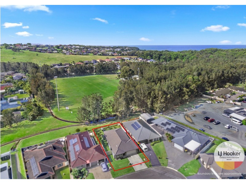 12 Laguna Court, Black Head NSW 2430