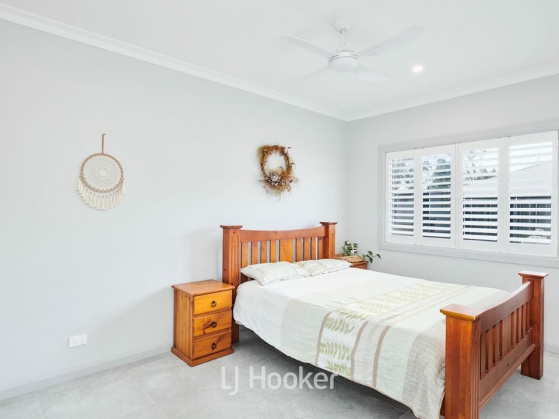 13 Hillside Terrace, Black Head NSW 2430