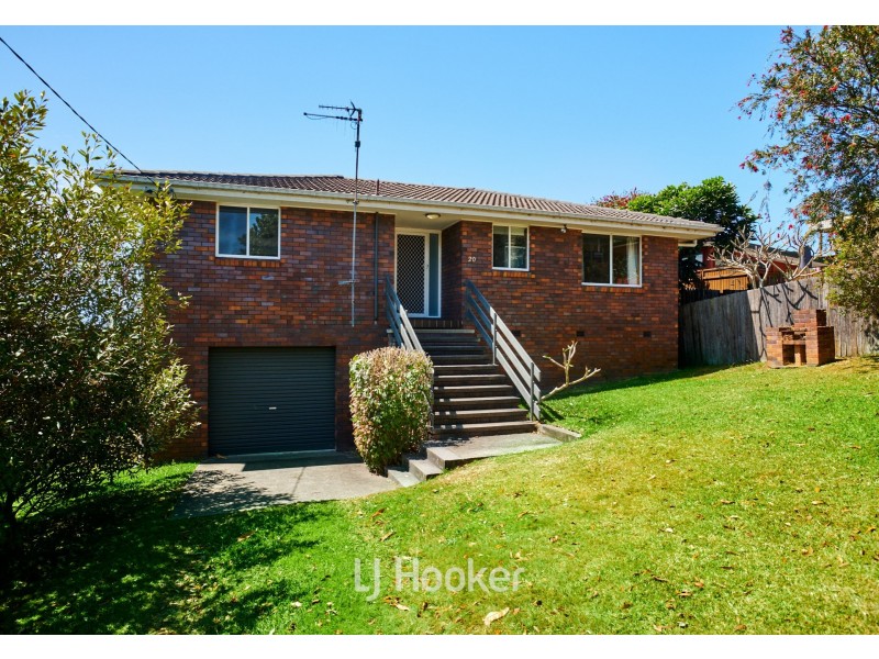 17 Surfview Avenue, Black Head NSW 2430