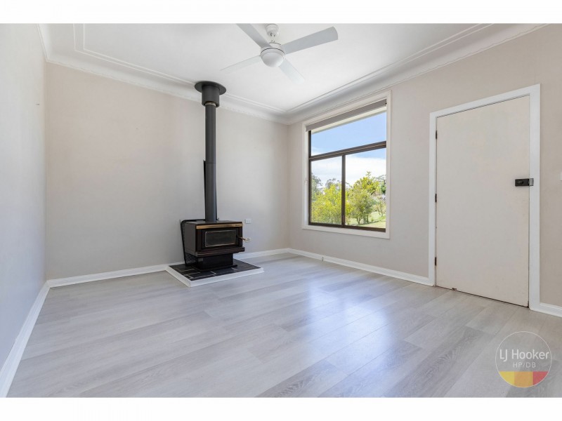 10 Creekline Crescent, Tallwoods Village NSW 2430