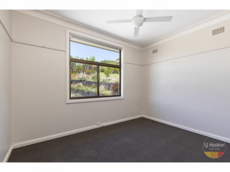 10 Creekline Crescent, Tallwoods Village NSW 2430