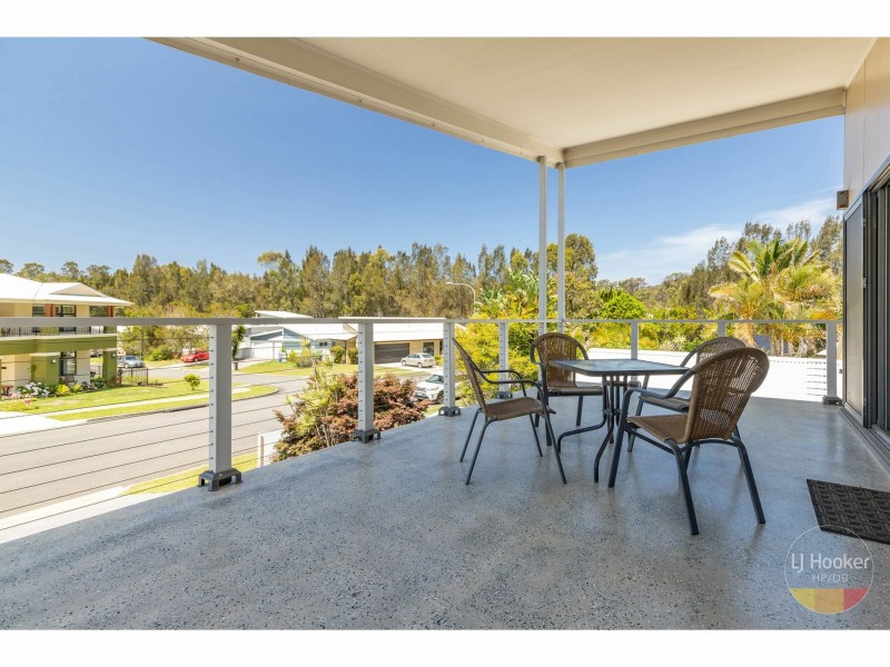 35 Seabreeze Parade, Black Head NSW 2430