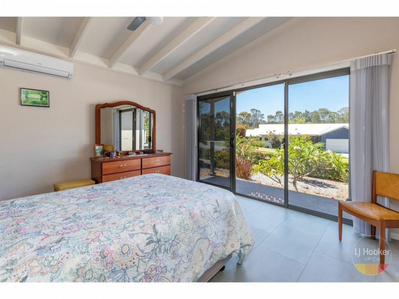 35 Seabreeze Parade, Black Head NSW 2430