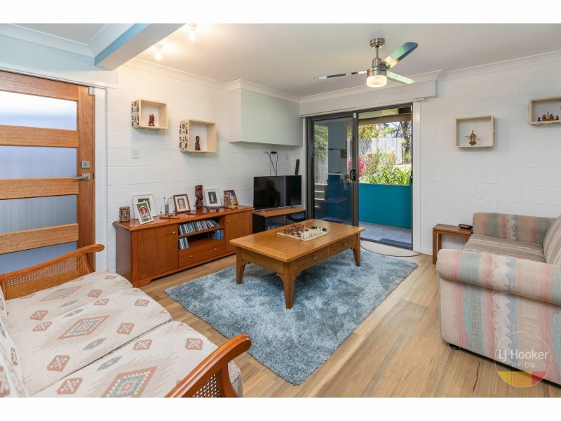 35 Seabreeze Parade, Black Head NSW 2430