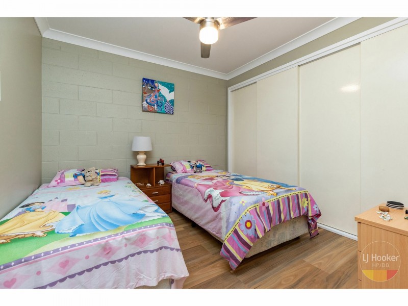 35 Seabreeze Parade, Black Head NSW 2430