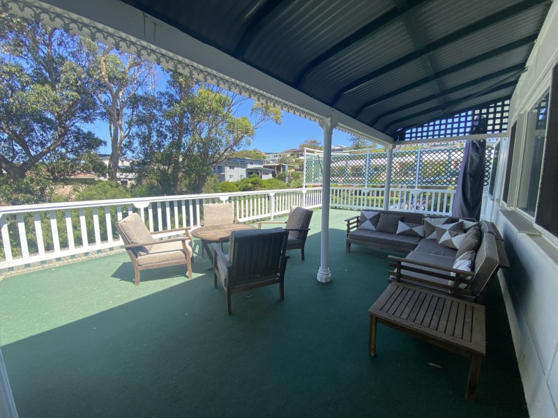 10 Surfview Avenue, Black Head NSW 2430