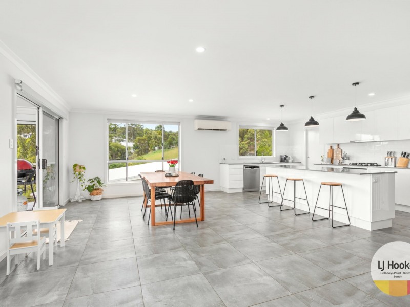 5 St Andrews Court, Tallwoods Village NSW 2430