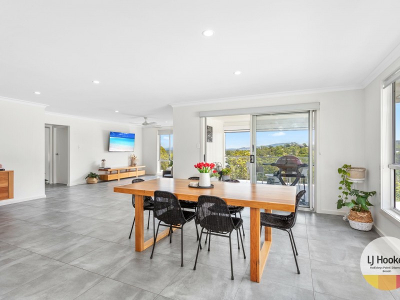 5 St Andrews Court, Tallwoods Village NSW 2430