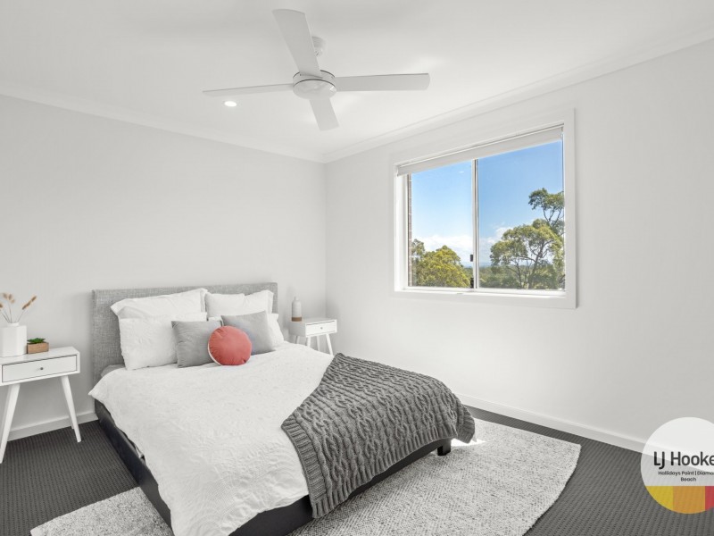 5 St Andrews Court, Tallwoods Village NSW 2430