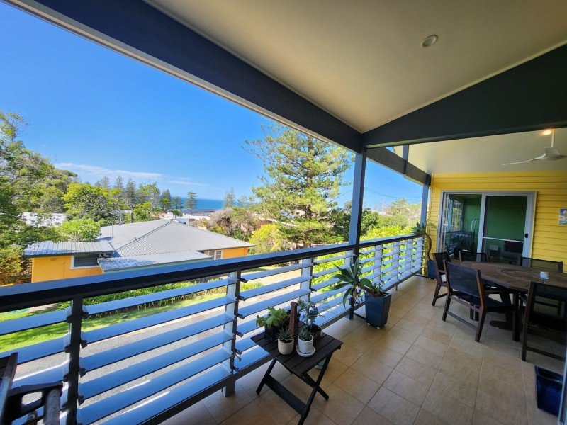 4 Callemondah Lane, Black Head NSW 2430