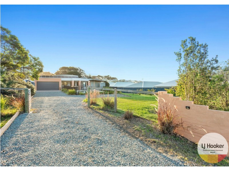 70 Anniversary Drive, Diamond Beach NSW 2430