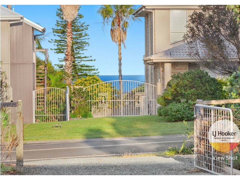 70 Anniversary Drive, Diamond Beach NSW 2430